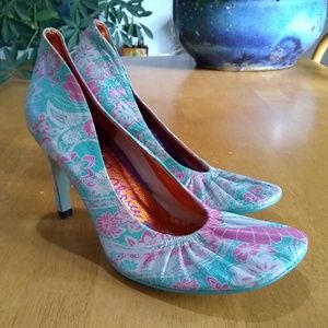 Irregular Choice Turquoise Pink Pumps Heels